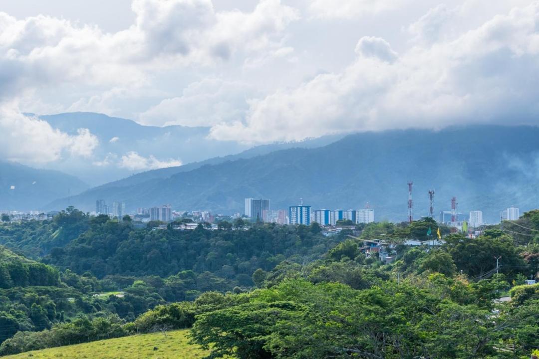 Hermoso Y Amplio Apartamento Cerca Del Parque Deportivo Ibagué Exteriér fotografie