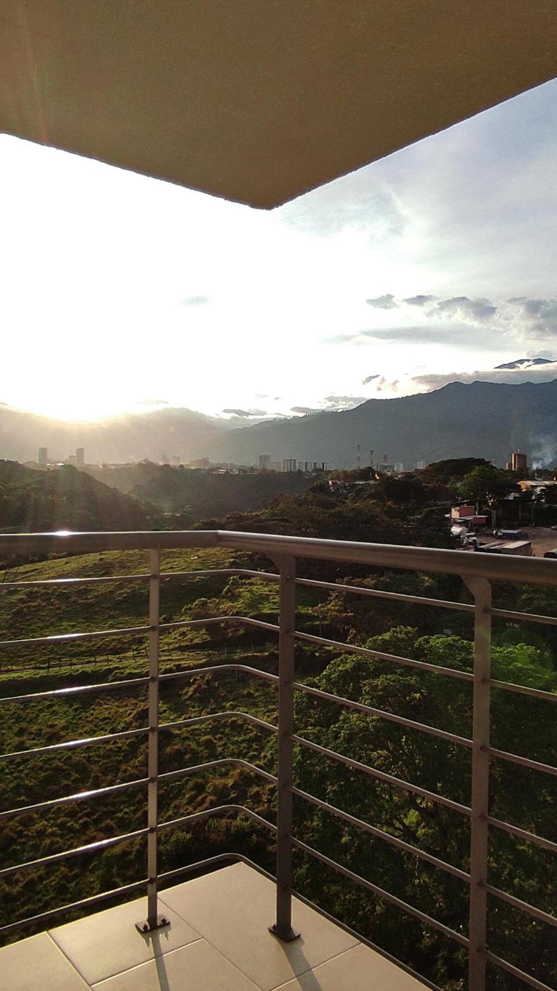 Hermoso Y Amplio Apartamento Cerca Del Parque Deportivo Ibagué Exteriér fotografie
